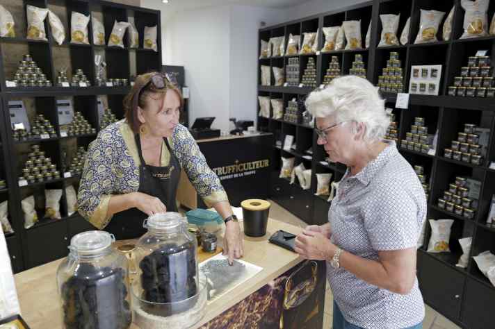 The search for the black diamond ends here. The Trufficulteur has everything you need to know about truffles and lots of products made from them.