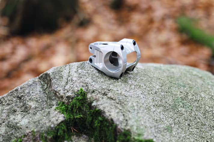 You always have the stem in view. Of course, it's an advantage if the part is as stylish as Ruckus from Xpro