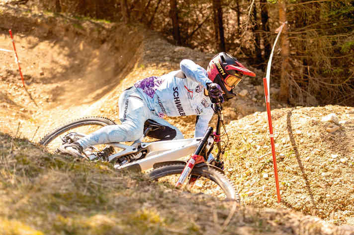 Levin Klausmann proved that he had inherited his father's speed when he raced straight to 16th place at his very first U19 World Cup in Poland in 2025.