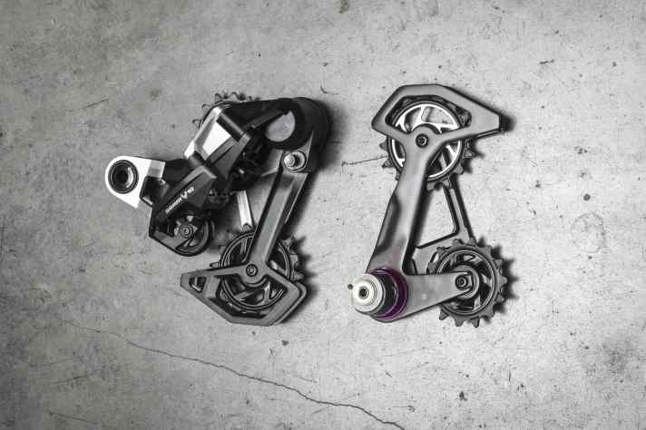 Neun Gramm spart der Wechsel des Sram Eagle 90 SL Transmission Schaltwerkskäfigs gegen ein Mix-And-Match-Modell aus Carbon.