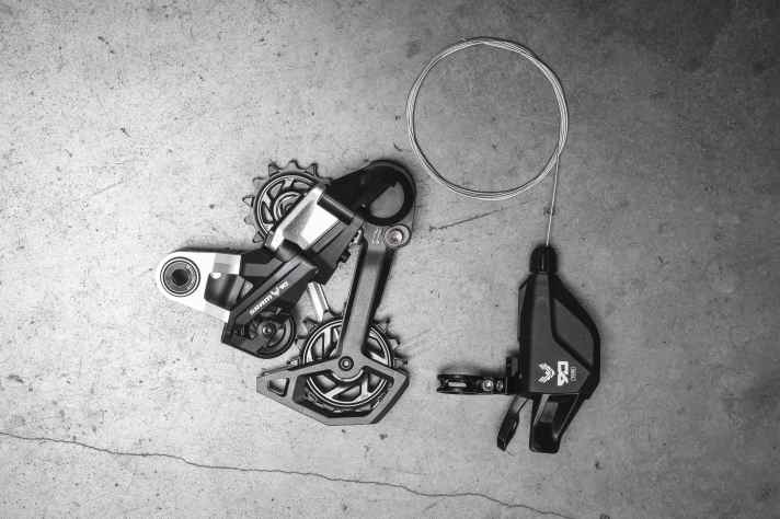 The Sram Eagle 90 SL Transmission is based on the standard mechanical components of the Eagle 90 series.