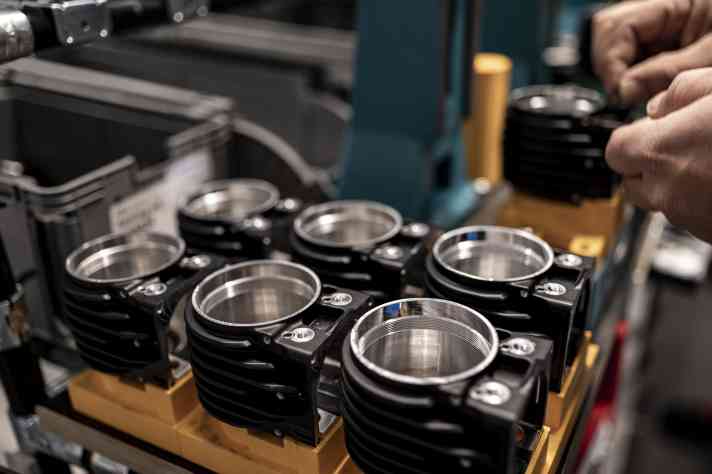 Porsche E-Bike-Performance fertigt die Motoren der Marke Fazua in Ottobrunn bei München. | pd-f | www.andreas-jacob.com