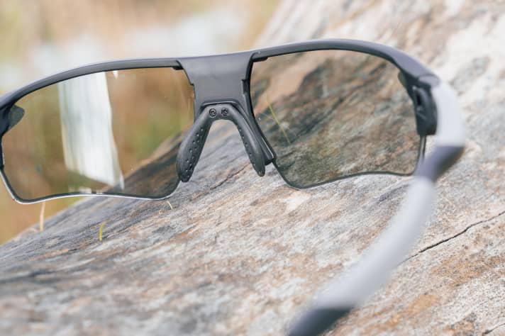 Die Nasenflügel lassen sich gut an den Träger anpassen.  