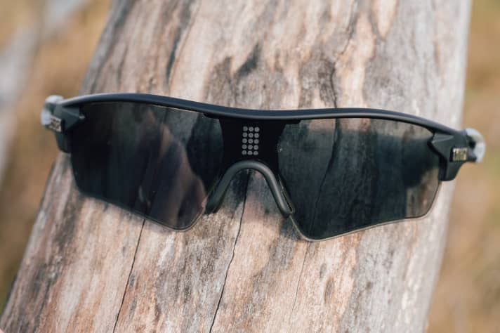 In sunlight, the eShades darken considerably; the process is fluid, depending on the amount of incident light. 