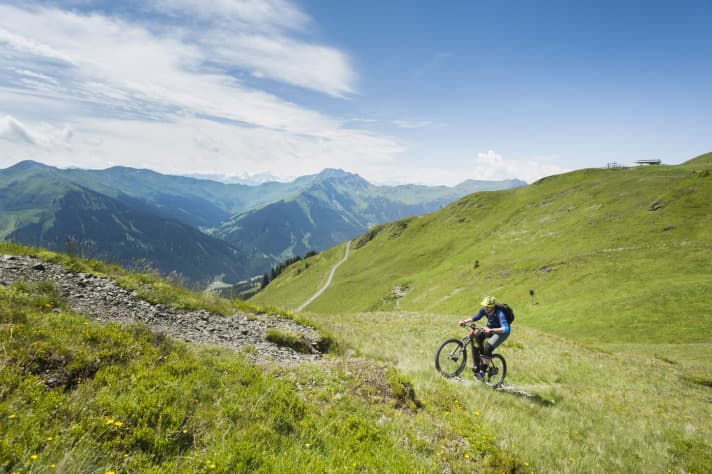   Dank Motorunterstützung fallen selbst steilste Anstiege leicht.