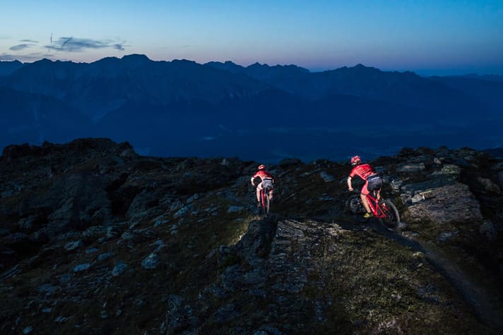   The risk of falling increases exponentially, especially at night: the riders are tired and visibility on the unknown trails is poor.
