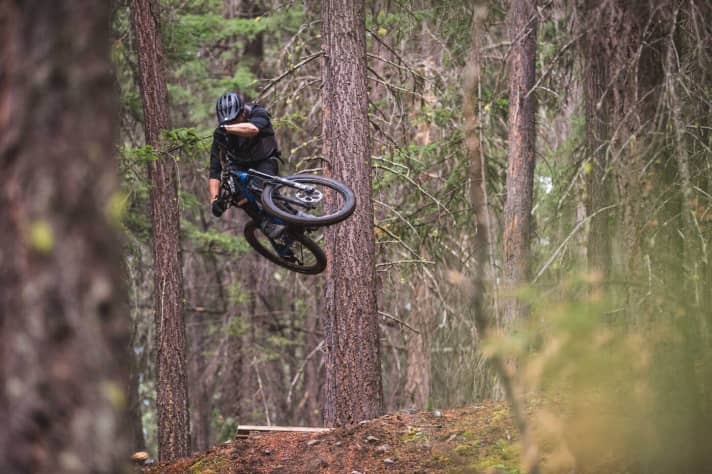   Wir werden das Norco Sight VLT so bald wie möglich auf Herz und Nieren testen. Mehr dazu bald in EMTB.
