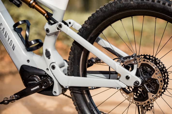   Aluminium is used as the material for the rear triangle.