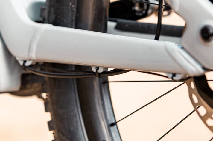   With all the attention to detail, we would have liked a cleaner routing for the rear brake line.