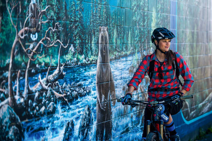   Steffi Marth, Profi-Bikerin