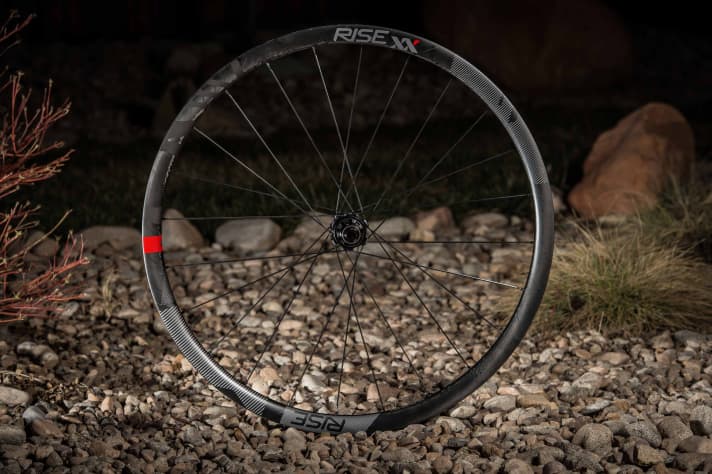   The carbon wheelset, which is only available in 29 inches, is said to weigh 1285 grams.
