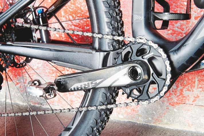   Specialized: Beim Worldcup-Modell des Epic ist kein Umwerfer vorgesehen. Elf Gäng müssen reichen.