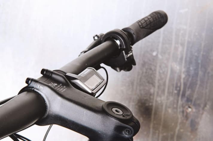   Canyon: Chic carbon add-on parts from our own company.