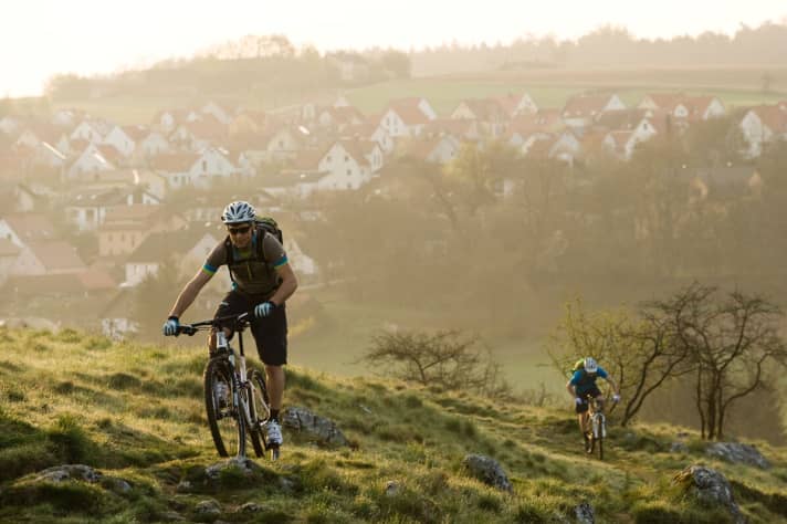   Das Laabertal ist ein Seitental des Altmühltals. Hier verläuft auch der Jurasteig, der eine große Schleife durchs Altmühltal dreht.
