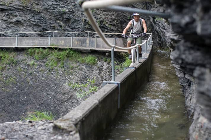   It's best to breathe shallowly, don't look down and claw your left hand into the safety rope - a fall would be fatal.