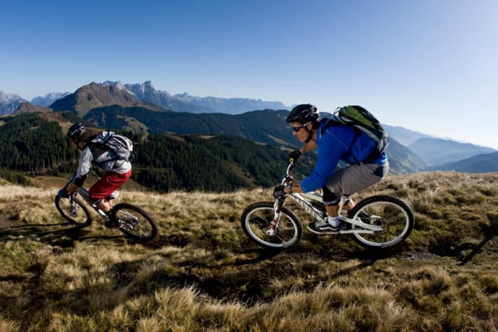   Couldn't get enough of the Reiterkogel: German freeride stars Rob J and Tibor.