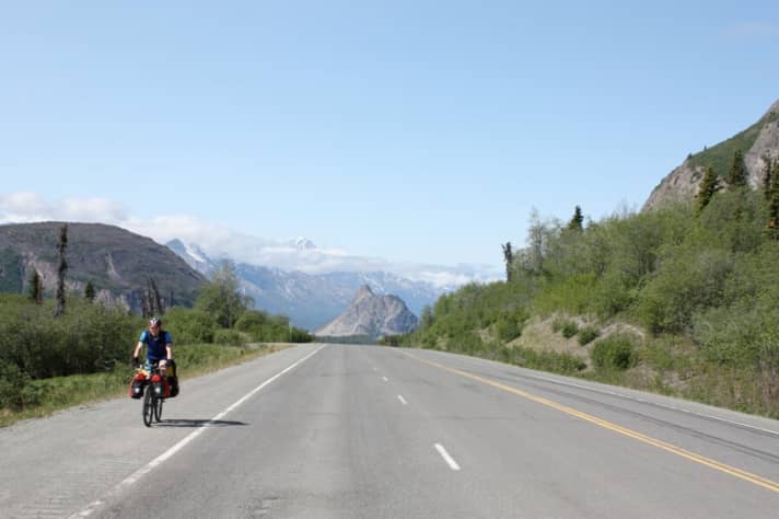   Stage 2: Glennallen - the weight of the bikes is exhausting