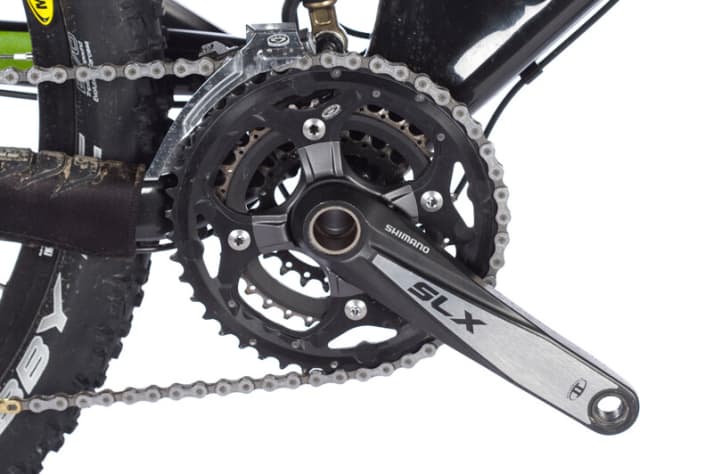   CARBON: favourable and good - the Shimano SLX groupset.