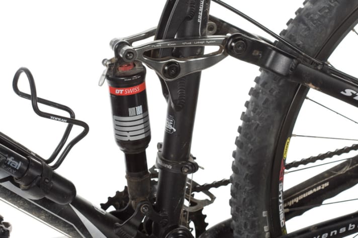   Kinematics and dampers harmonise perfectly, sensitively and without annoying bobbing