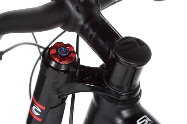   Die Lefty-Gabel ist zwar leicht und steif, ihr fehlt aber eine Niveau-Regulierung (Absenkung).