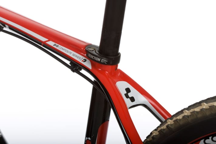   Design ist Trumpf: Das Cube Reaction besticht durch gelungene Farbgebung und Details wie den integrierten Sattelschnellspanner.