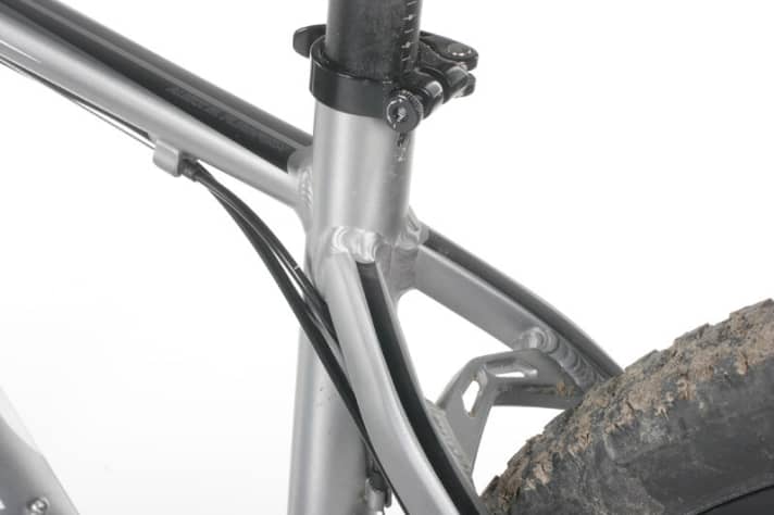  Giant offers the lightest and most beautifully manufactured frames. Sometimes angular, sometimes narrow, always unusual. Hydroforming at its best!
