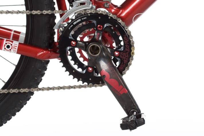   Carbon parts are welcome in the marathon class - and help to reduce weight.