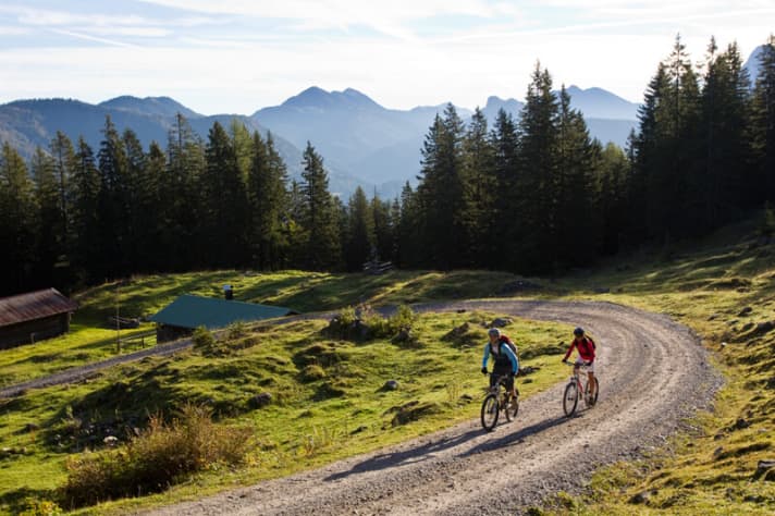   Views for the heart, metres in altitude for the legs: from Achenkirch to the Rotwandalm.