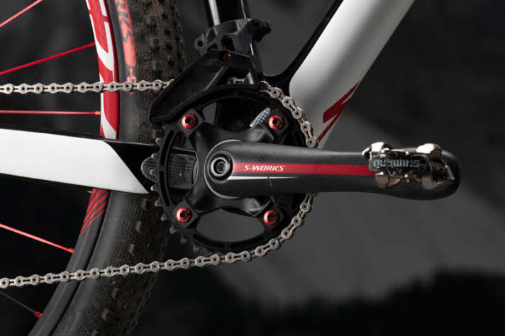   Kettenführung statt Umwerfer: Im Specialized musste man sich vorne mit 34 Zähnen begnügen.