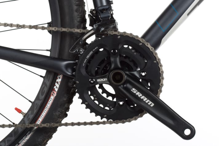   SRAMs Dreifach-Kurbel mit 44/33/22 Zähnen ist für 29er nicht optimal, weil zu groß übersetzt.