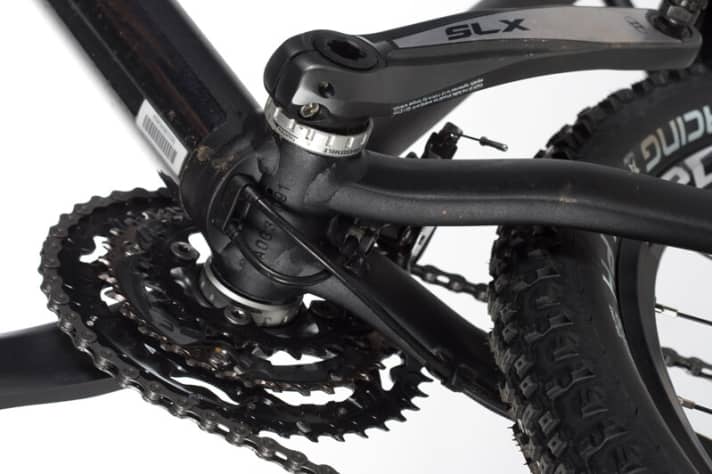 Canyon sets itself apart from the off-the-shelf range with a high-quality frame. The cable routing is particularly pleasing. | t.