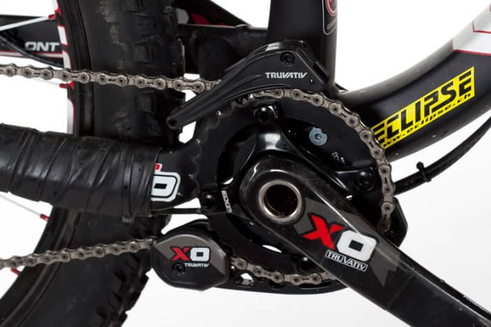   Only one chainring makes a gear lever and front derailleur superfluous. Downhill, however, the gear ratio is too small, on long climbs definitely too large.