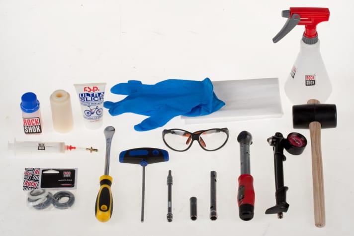   So that the service runs smoothly: You need this tool for the small service.