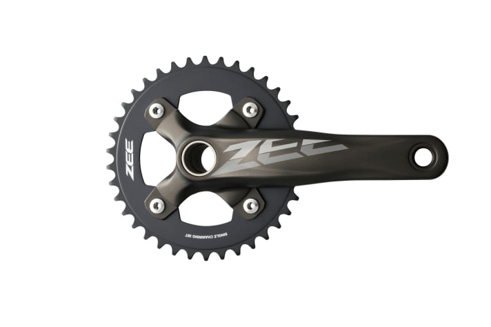   Die robuste Zee-Kurbel kommt mit einer Stahl-Achse und Pedalgewinden aus Stahl. Nur als Single-Version mit 34, 36 oder 38 Zähnen erhältlich.