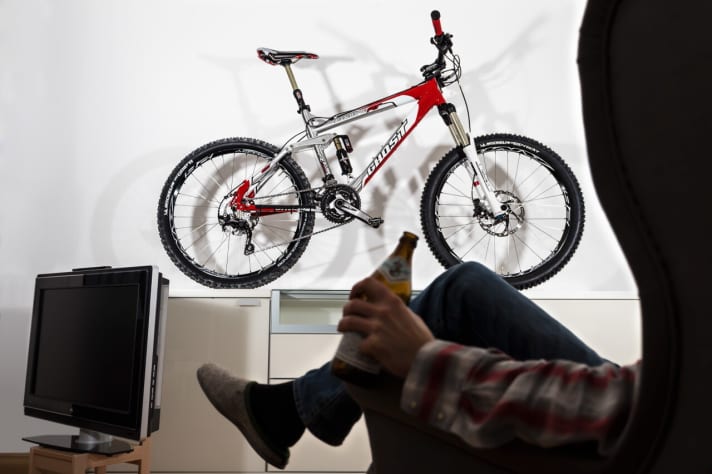   Nach der Tuning-Kur steht das alte Bike wieder voll im Saft und kann sich auf dem Trail locker gegen die Jungspunde behaupten.