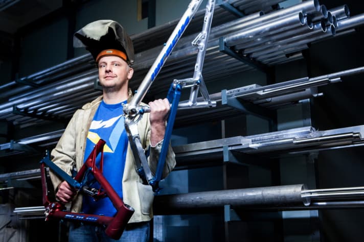 Just not mass-produced goods: Karlheinz "Kalle" Nicolai builds bikes not only for, but above all with his customers.