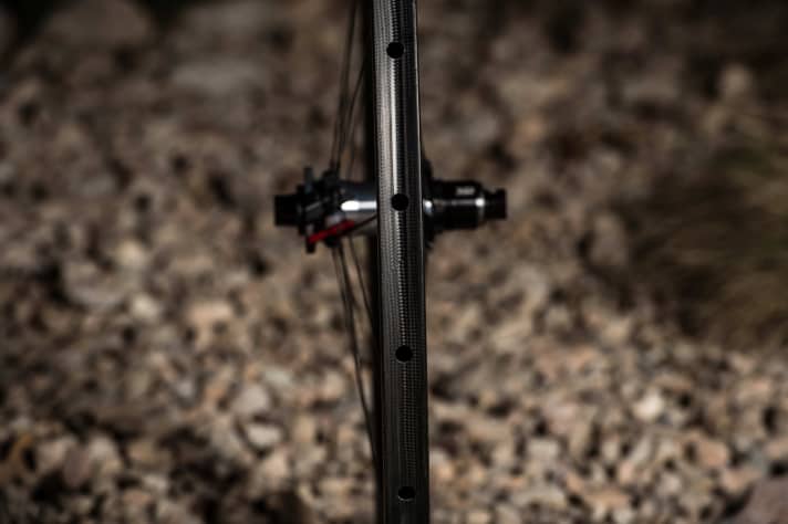   Rise XX richtet sich an kompromisslose Racer. Daher gibt es nur Tubular-Felgen für Schlauchreifen.