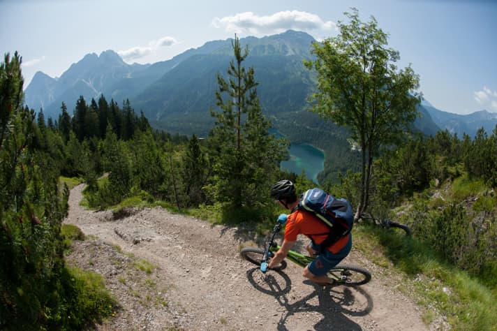   Zugspitze: View of the Blindsee
