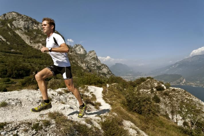   Runs with short mountain sprints are good preparation for climbs on the bike in the low mountain range.
