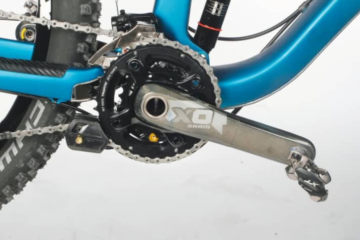   Great: double cranks with a harmonious gear ratio and chain guide. The frame is very well protected.