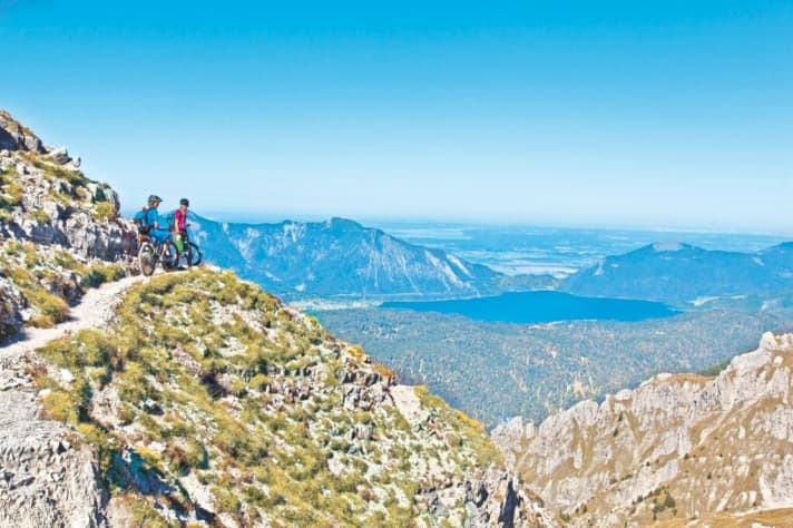  In Bayern haben auch Biker ein Grundrecht auf Naturgenuss. Das hat der Bayerische Verwaltungsgerichtshof nun klargestellt. Nur in Ausnahmen darf dieses Recht eingeschränkt werden.