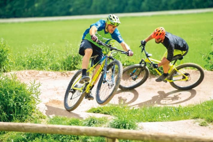   Practical test on the pump track: Riding stability