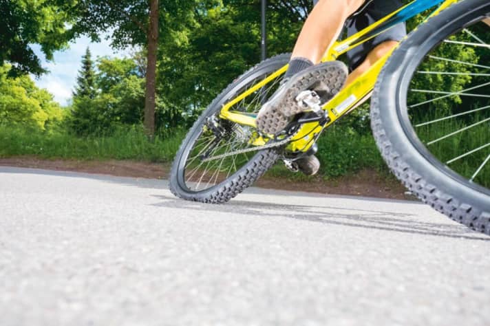   Fahrstabilität: Praxistest auf Asphalt