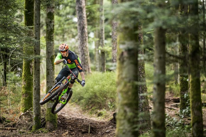   Die Trails in den Vogesen sind das perfekte Trainingsrevier für Remy Absalon und seinen Bruder Julien.