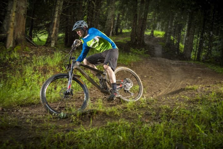   We were able to ride the Focus Jam at the presentation in Morzine, a detailed test report will follow.