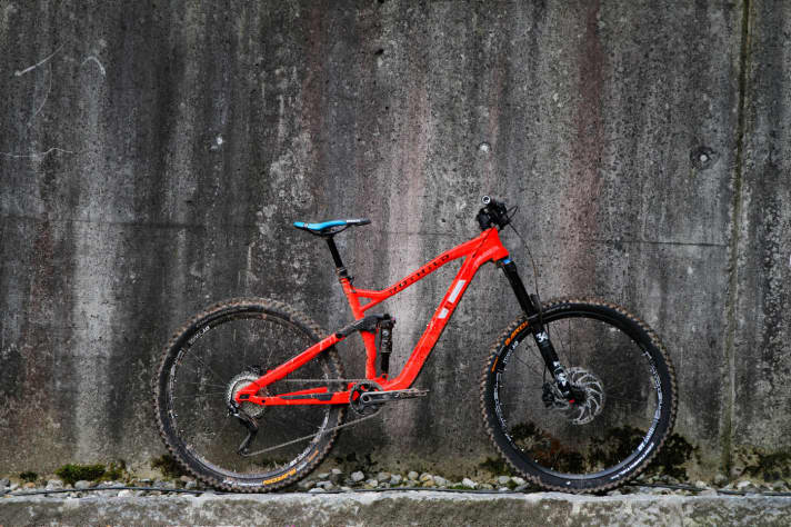   First look: the new Rotwild R.E1 FS. To mark the company's 20th anniversary, the Hessian company has redesigned the enduro bike.