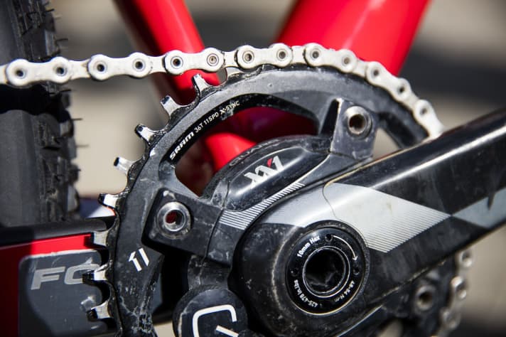   Um seine Leistung bestmöglich überwachen zu können, setzt Florian im Training auf die Sram XX1 Quarq-Wattmesskurbel. Für den Wettkampf wird meist auf normale Kurbeln umgerüstet.