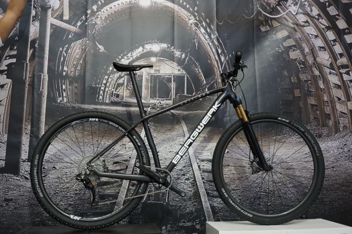   The Bergwerk carbon frames are manufactured in Italy and should cost less than 2500 euros with customised geometry.