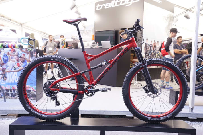   The Dartmoor Bluebird 27.5+ Pro is aimed at trail bikers.