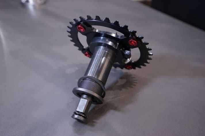   The Kappstein Doppio gearbox has two gears and fits into any BSA bottom bracket.